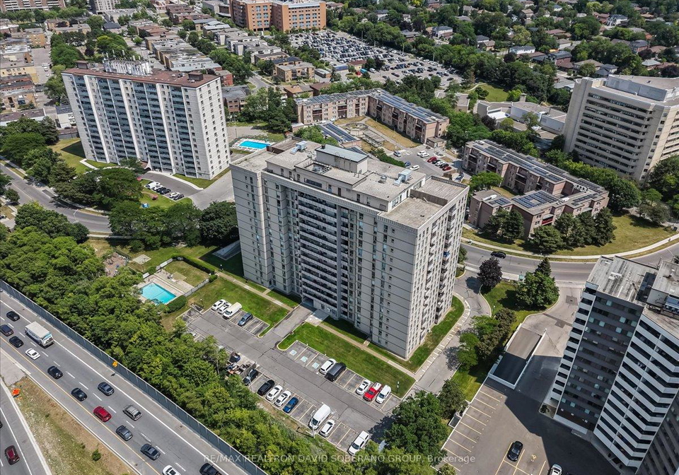 130-neptune-drive-toronto-toronto-ontario-c13562146