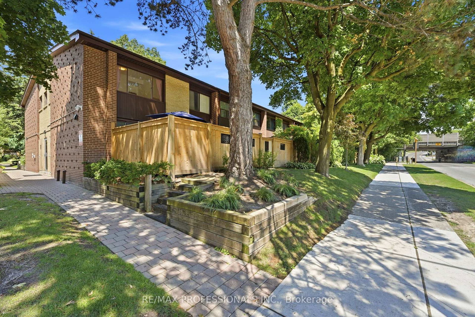 48-three-valleys-drive-toronto-north-york-ontario-c13562224