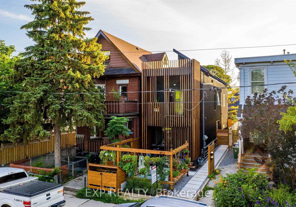 452-montrose-avenue-toronto-toronto-ontario-c13562684