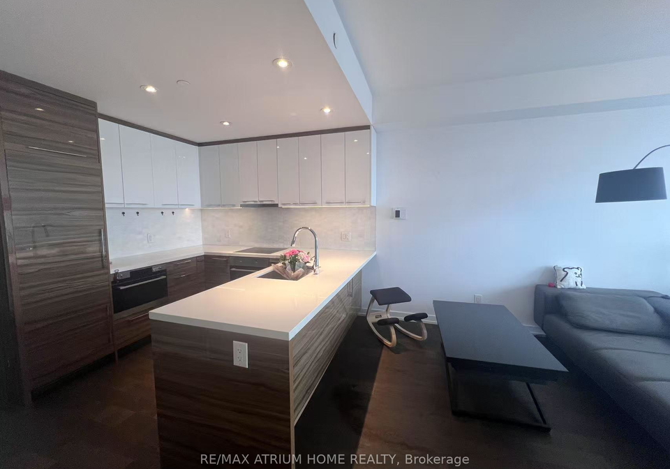 488-university-avenue-toronto-toronto-ontario-c13562798