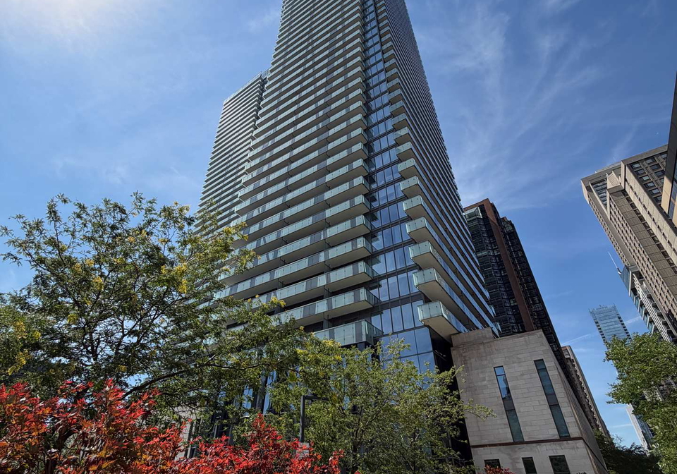 1080-bay-street-toronto-toronto-ontario-c13563120