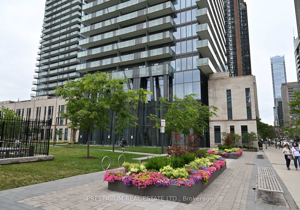 1080-bay-street-toronto-toronto-ontario-c13563120