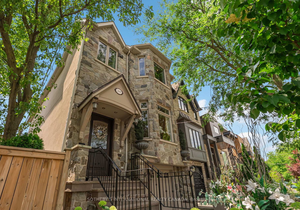 209-douglas-avenue-toronto-toronto-ontario-c13563194