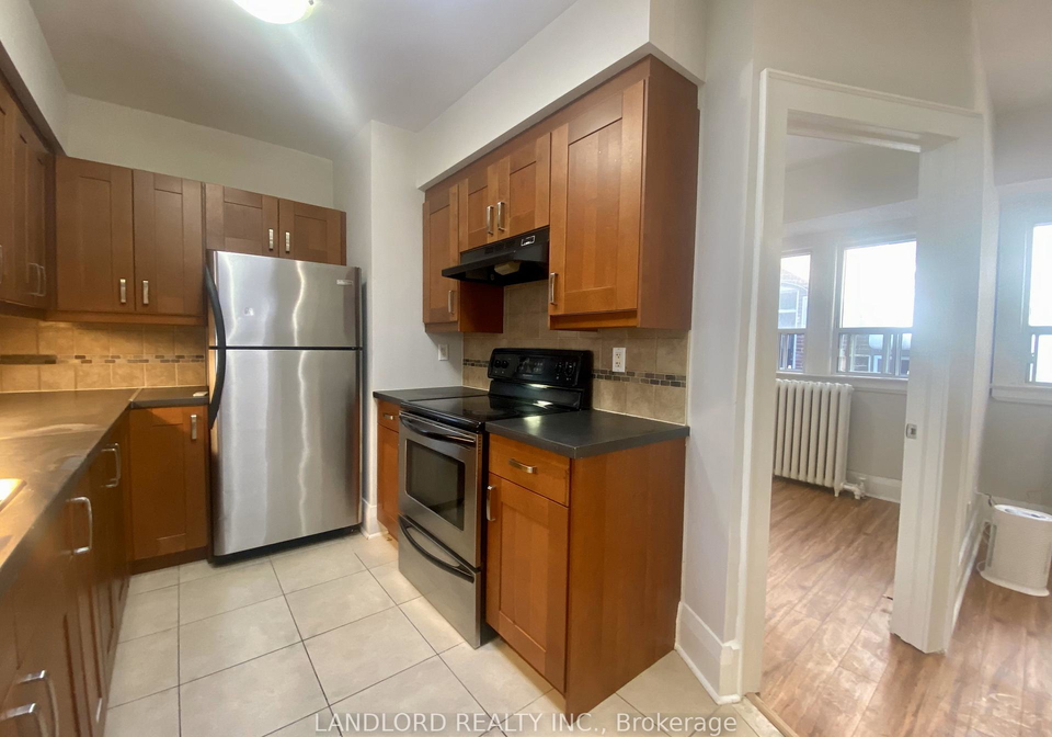 341-st-clair-avenue-w-toronto-toronto-ontario-c13563474