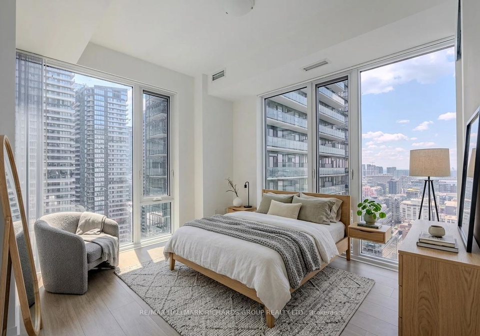 28-widmer-street-toronto-toronto-ontario-c13563750