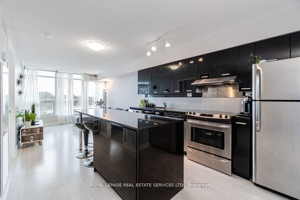 15-singer-court-toronto-north-york-ontario-c13563778