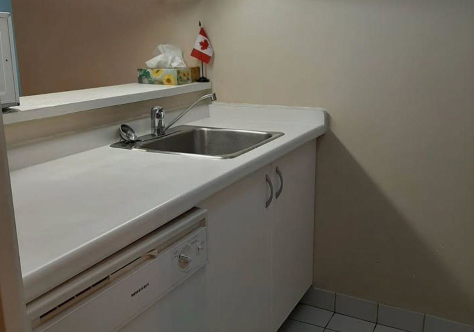 711-bay-street-toronto-toronto-ontario-c13564120