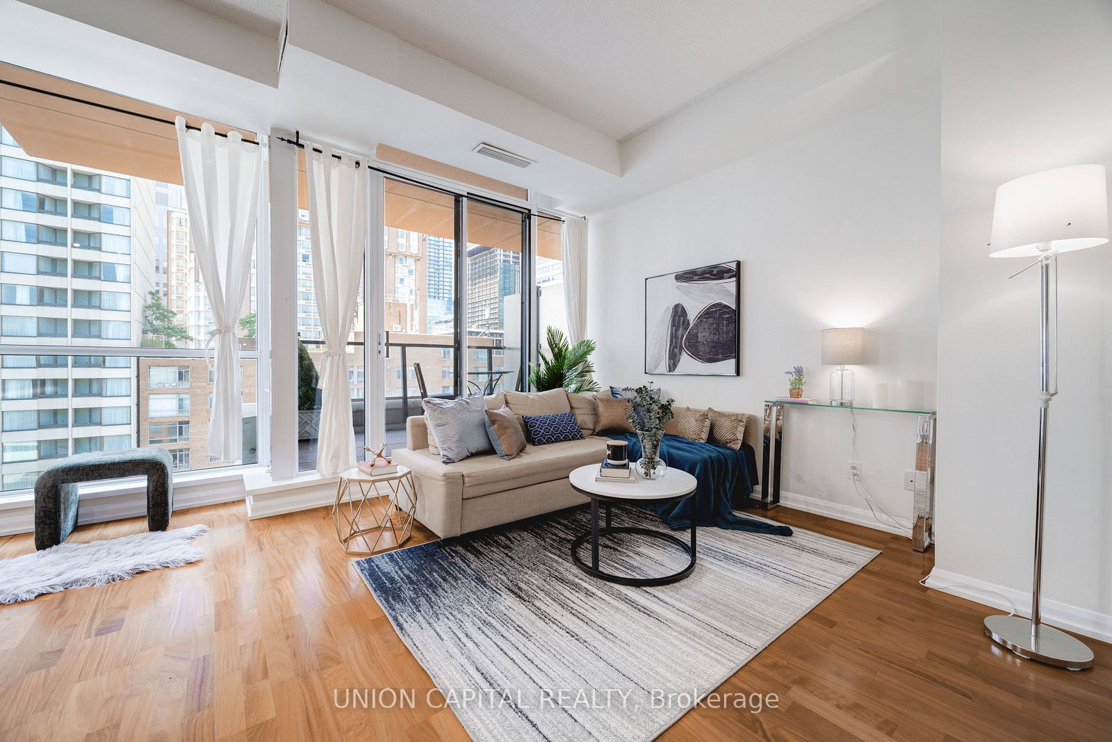 111-elizabeth-street-toronto-toronto-ontario-c13564168