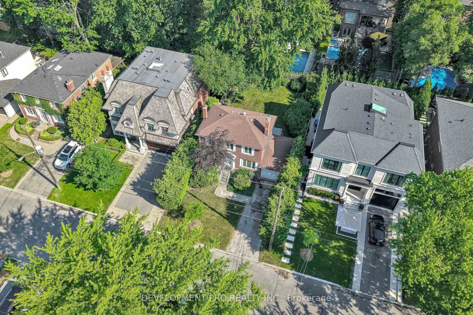 534-deloraine-avenue-s-toronto-toronto-ontario-c13564304