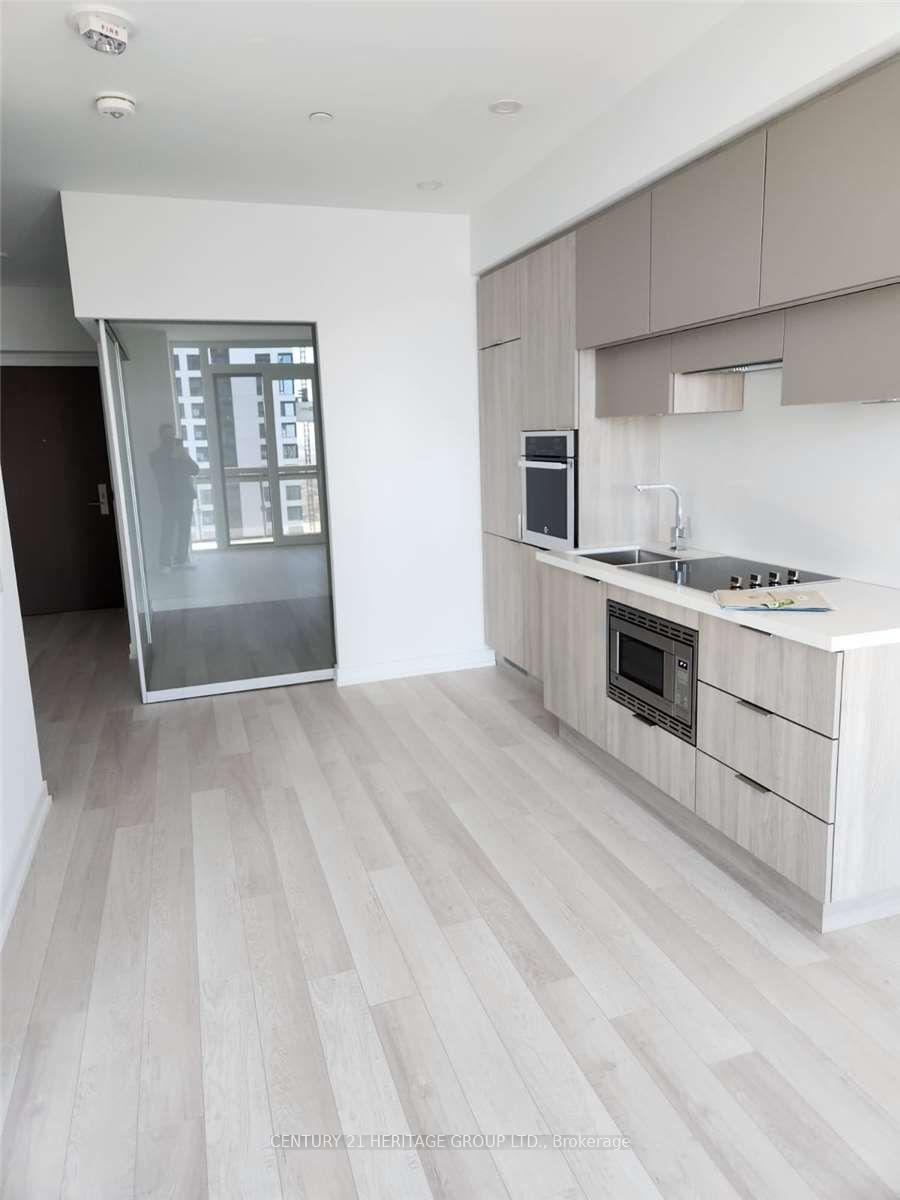 39-roehampton-avenue-toronto-toronto-ontario-c13564320