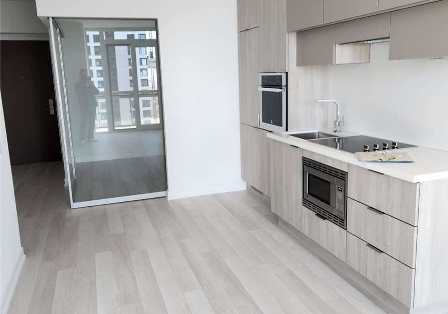 39-roehampton-avenue-toronto-toronto-ontario-c13564320