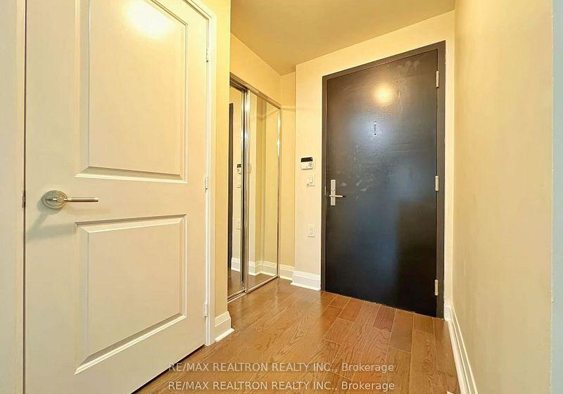 1080-bay-street-toronto-toronto-ontario-c13564476
