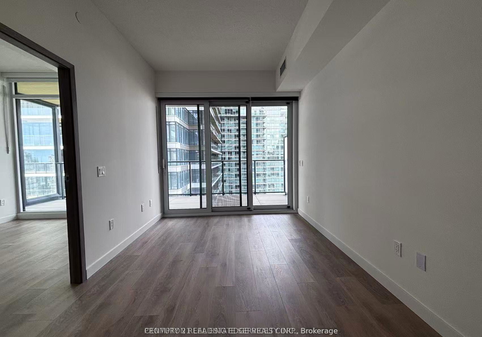3-concord-cityplace-way-toronto-toronto-ontario-c13564522