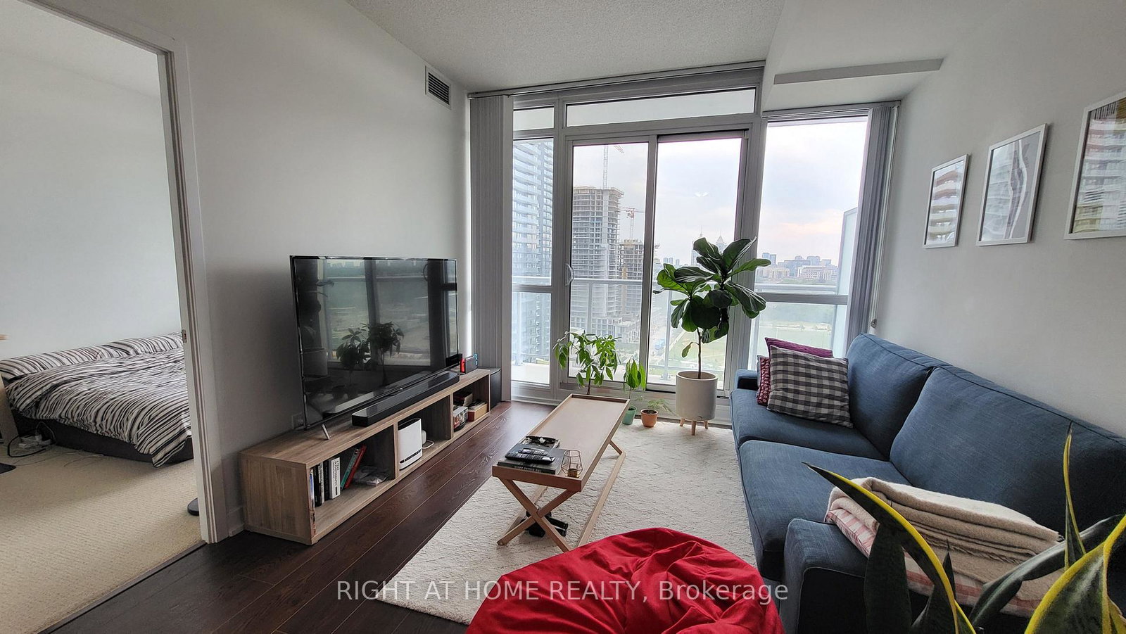 121-mcmahon-drive-toronto-north-york-ontario-c13564542