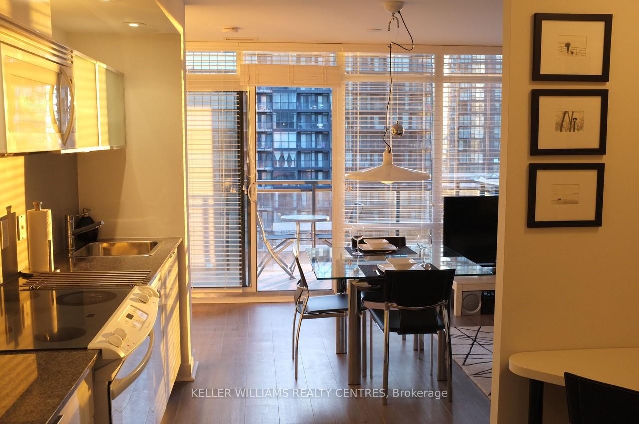 4-k-e-spadina-avenue-e-toronto-toronto-ontario-c13564646