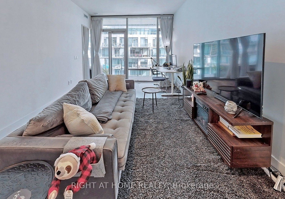 39-queens-quay-e-toronto-toronto-ontario-c13564686