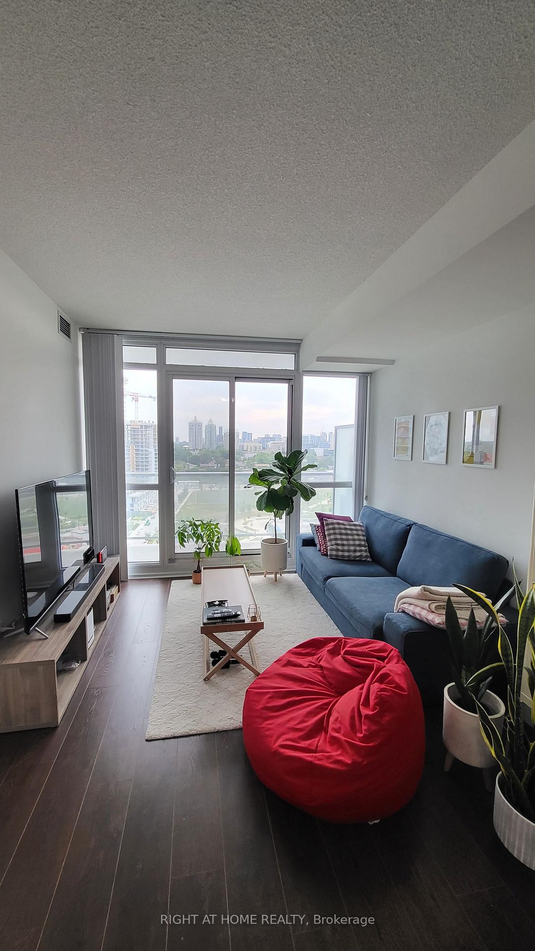 121-mcmahon-drive-toronto-north-york-ontario-c13564774