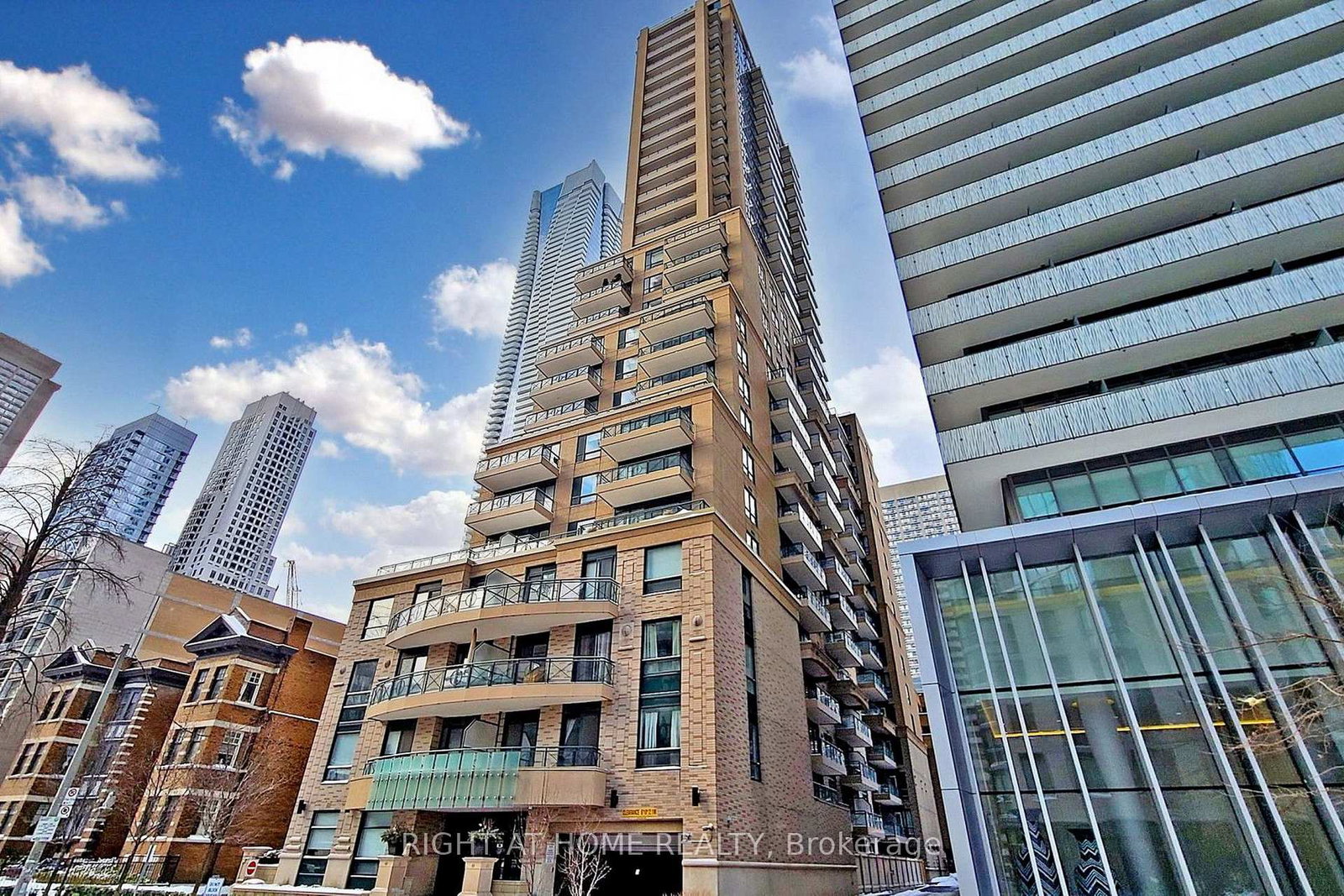 35-hayden-street-toronto-toronto-ontario-c13565540