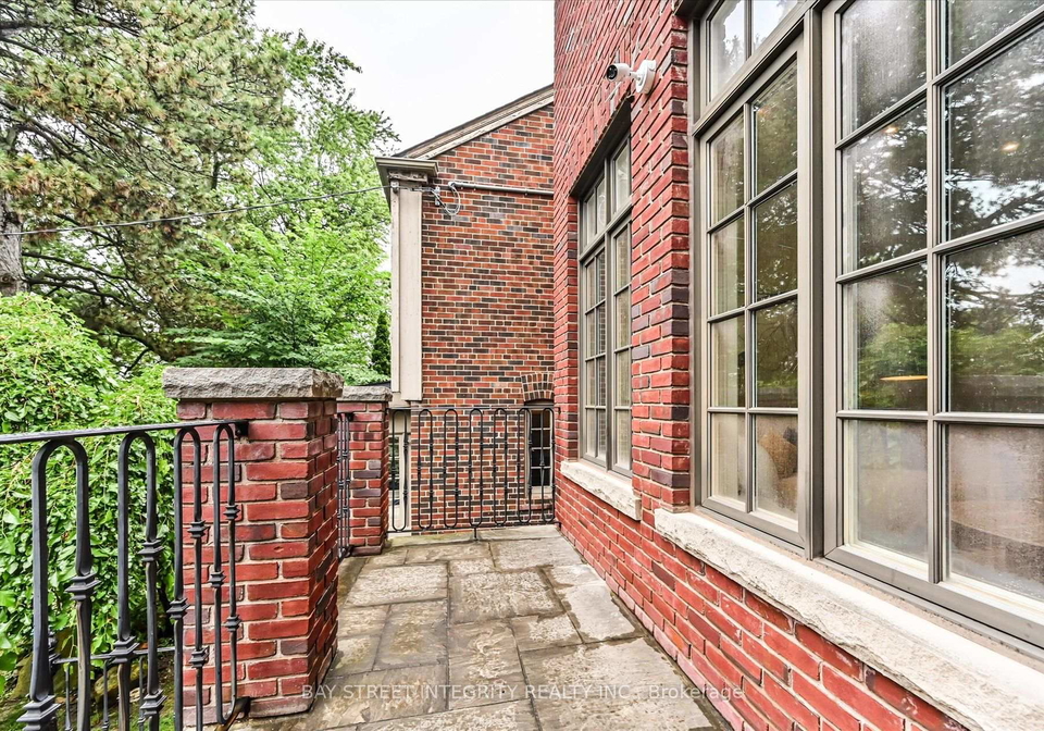 5-westgrove-crescent-toronto-toronto-ontario-c13566092