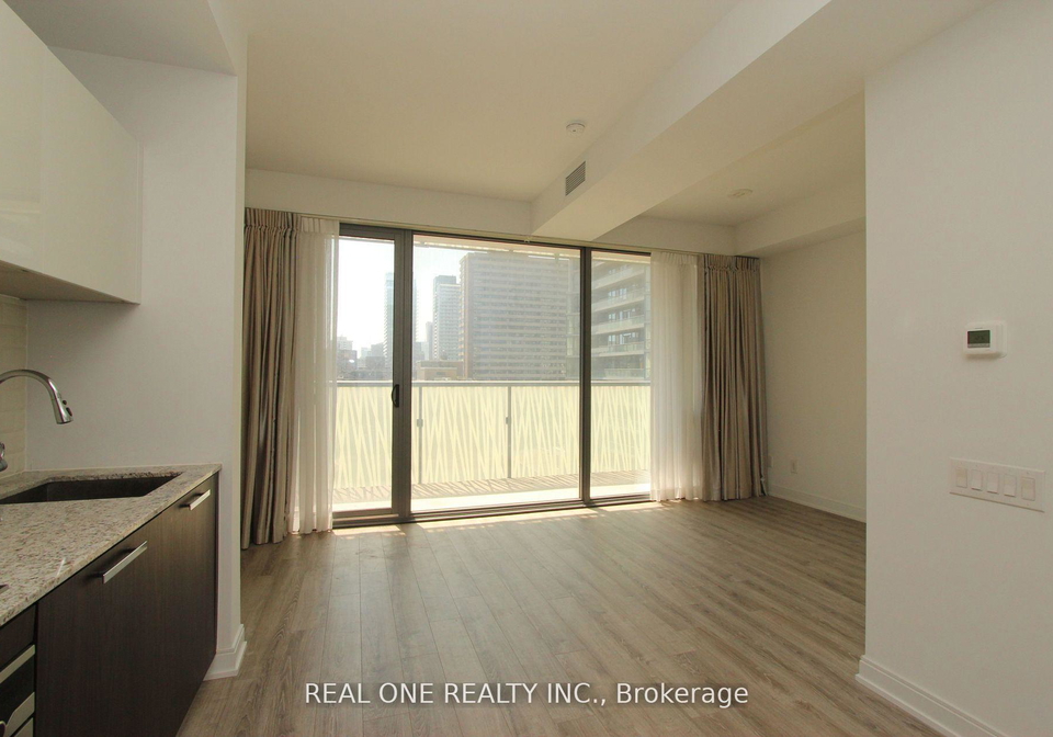 50-charles-street-e-toronto-toronto-ontario-c13566278