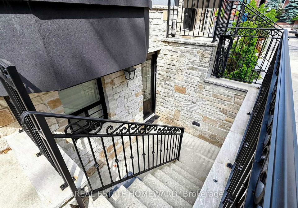 124-kendal-avenue-toronto-toronto-ontario-c13566296