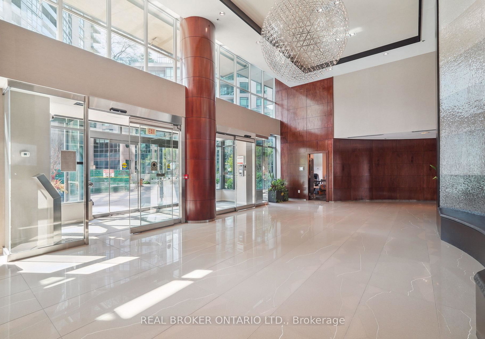 231-fort-york-boulevard-toronto-toronto-ontario-c13566454