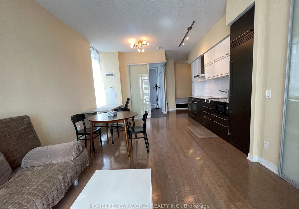 770-bay-street-toronto-toronto-ontario-c13566538