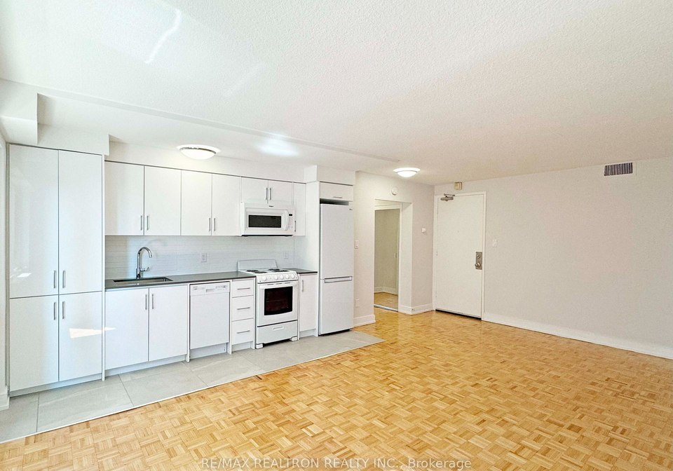 95-lawton-boulevard-toronto-toronto-ontario-c13566906