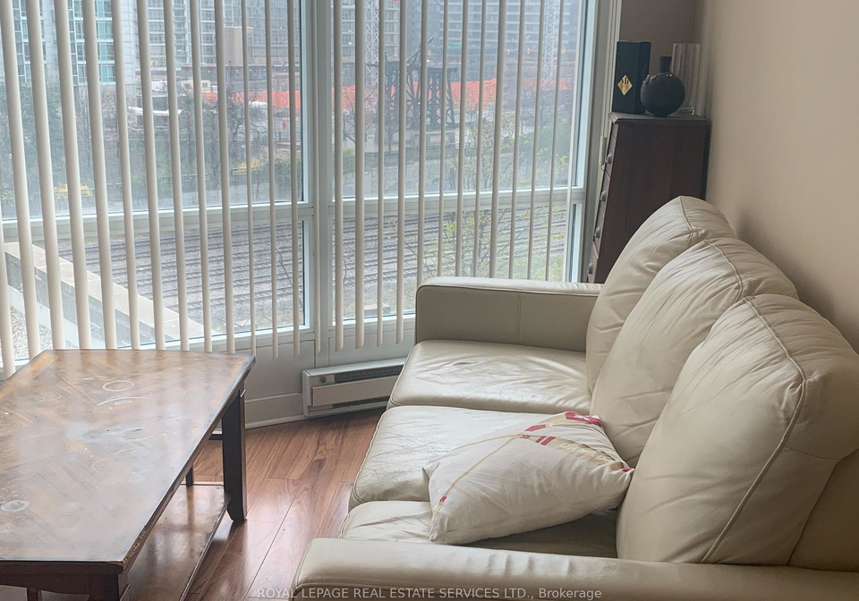 361-front-street-w-toronto-toronto-ontario-c13567034