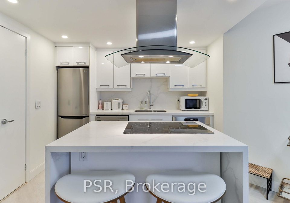 8-york-street-toronto-toronto-ontario-c13567116