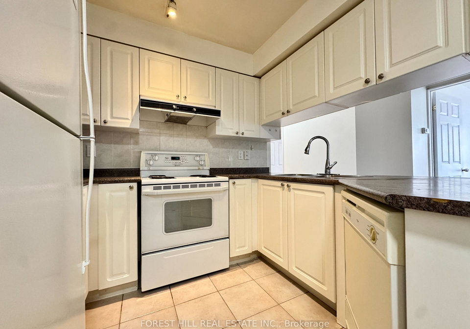 889-bay-street-toronto-toronto-ontario-c13567172