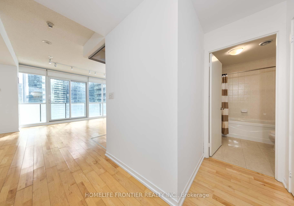 65-bremner-boulevard-toronto-toronto-ontario-c13567466