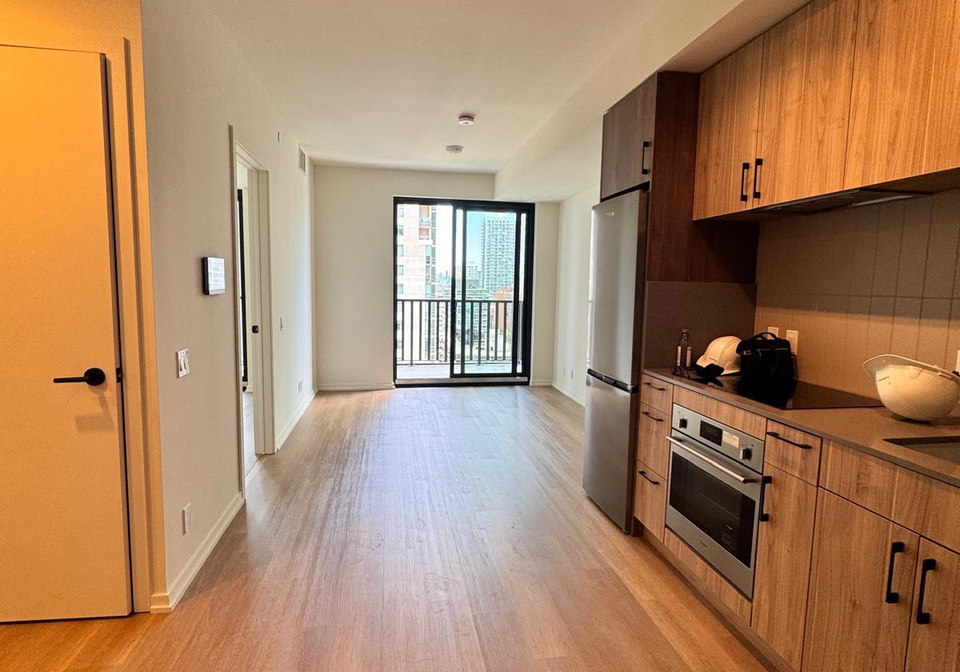 109-erskine-avenue-toronto-toronto-ontario-c13567630
