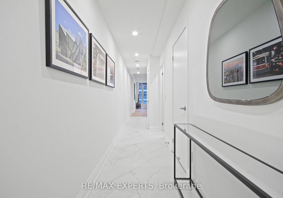 208-queens-quay-w-toronto-toronto-ontario-c13567956