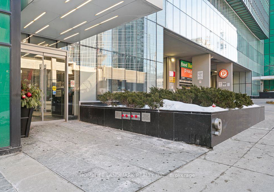 9-bogert-avenue-toronto-toronto-ontario-c13568198