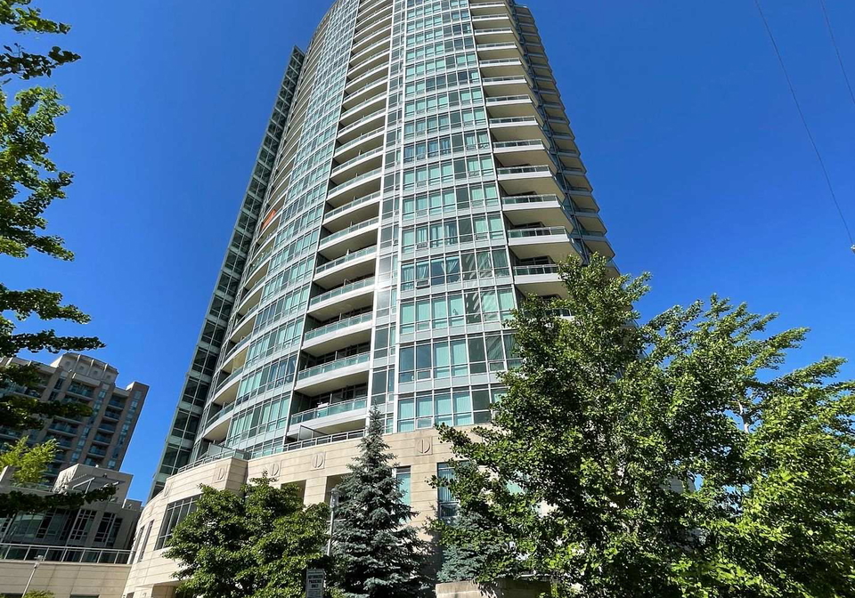 18-holmes-avenue-toronto-north-york-ontario-c13568296