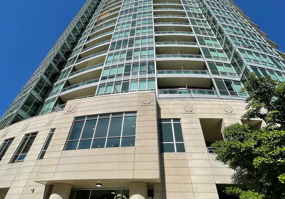 18-holmes-avenue-toronto-north-york-ontario-c13568296