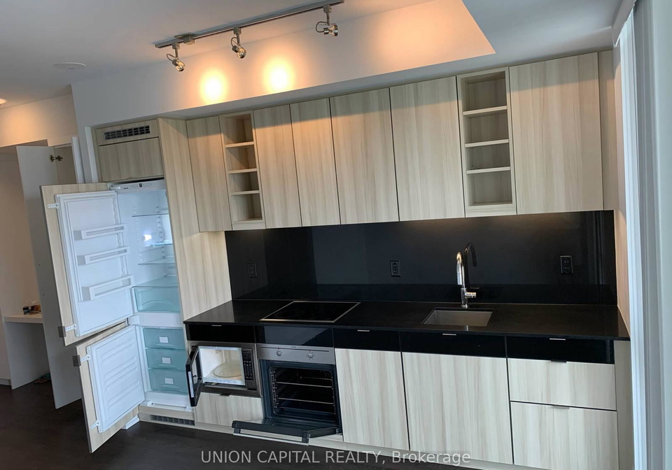 101-erskine-avenue-toronto-toronto-ontario-c13569340