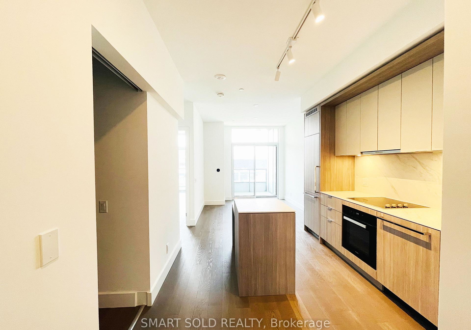 6-greenbriar-road-toronto-north-york-ontario-c13569362
