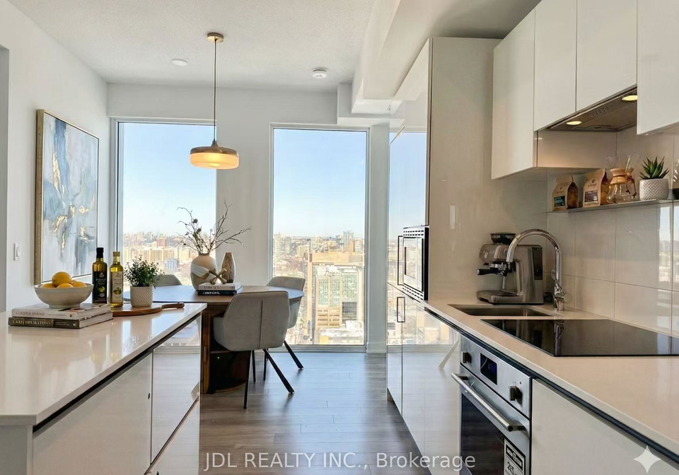 238-simcoe-street-toronto-toronto-ontario-c13569530