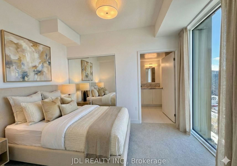238-simcoe-street-toronto-toronto-ontario-c13569530
