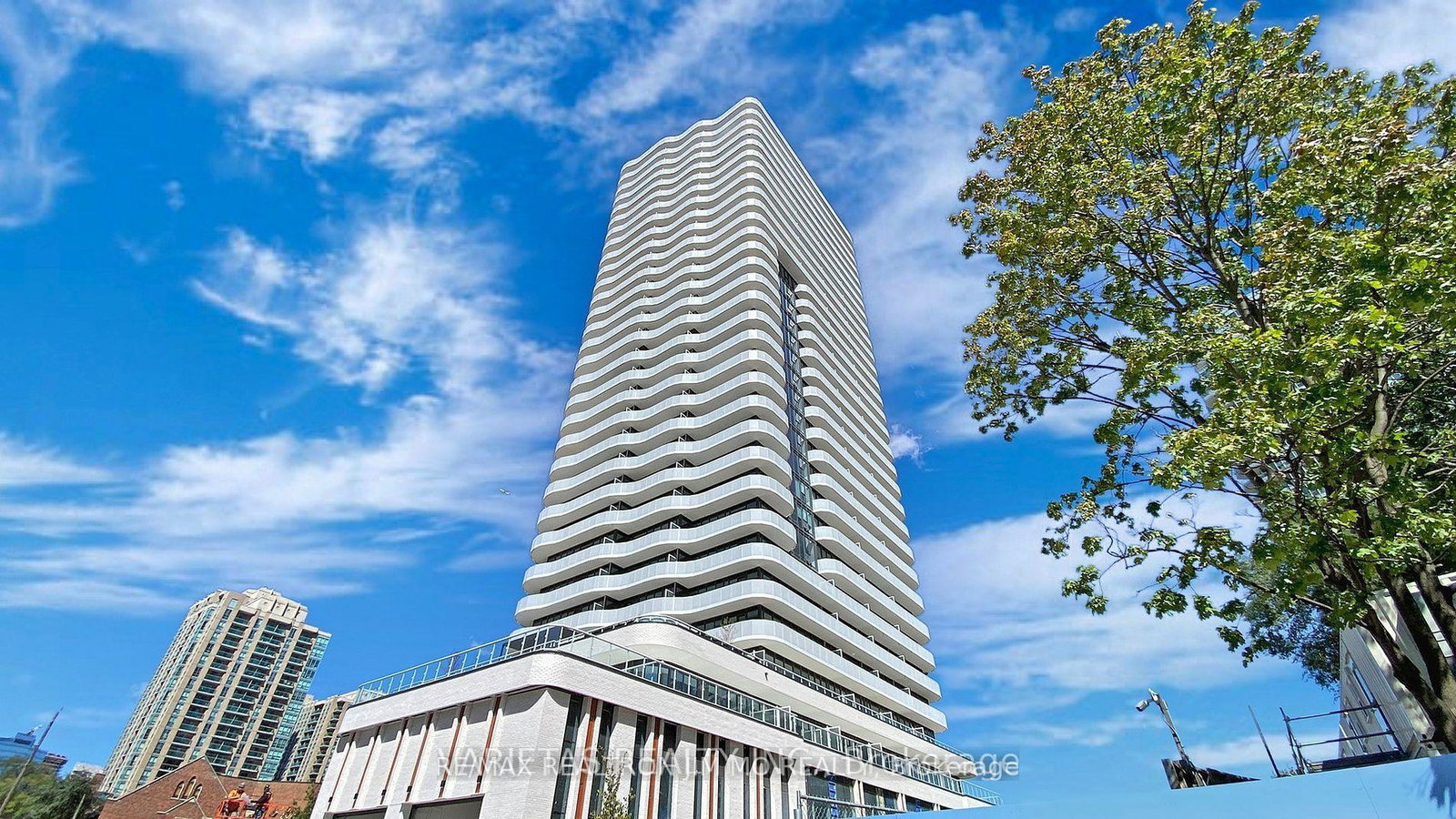 15-holmes-avenue-toronto-north-york-ontario-c13569612
