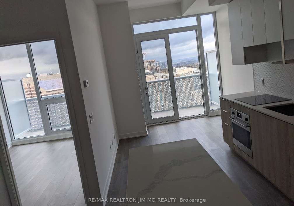 15-holmes-avenue-toronto-north-york-ontario-c13569612