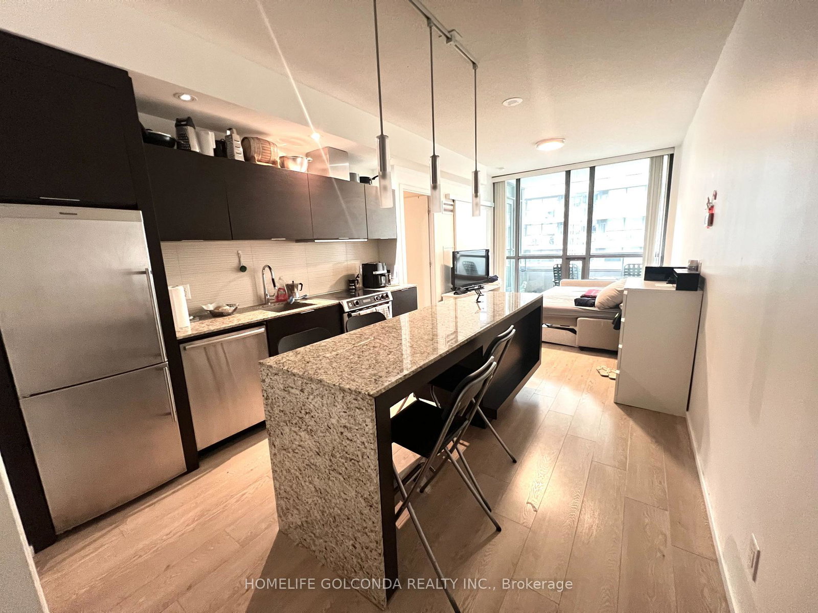 8-charlotte-street-toronto-toronto-ontario-c13569732
