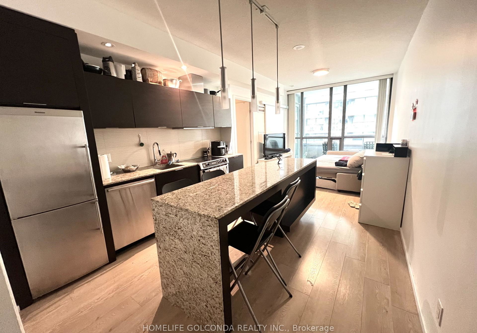 8-charlotte-street-toronto-toronto-ontario-c13569732