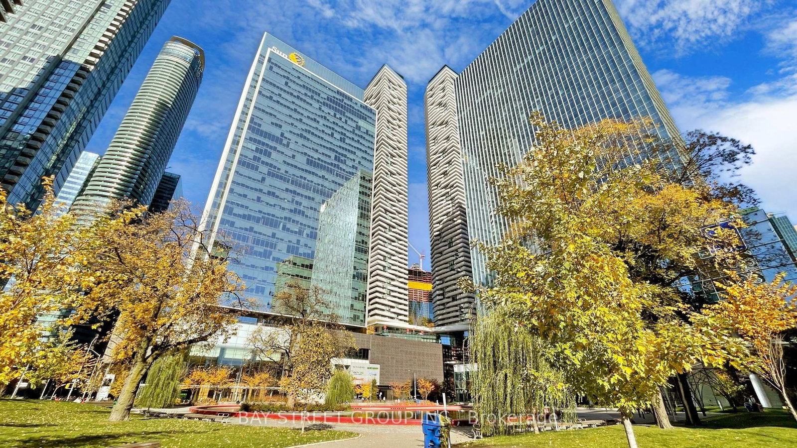 100-harbour-street-toronto-toronto-ontario-c13569784