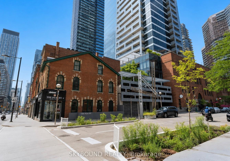 5-st-joseph-street-e-toronto-toronto-ontario-c13569788