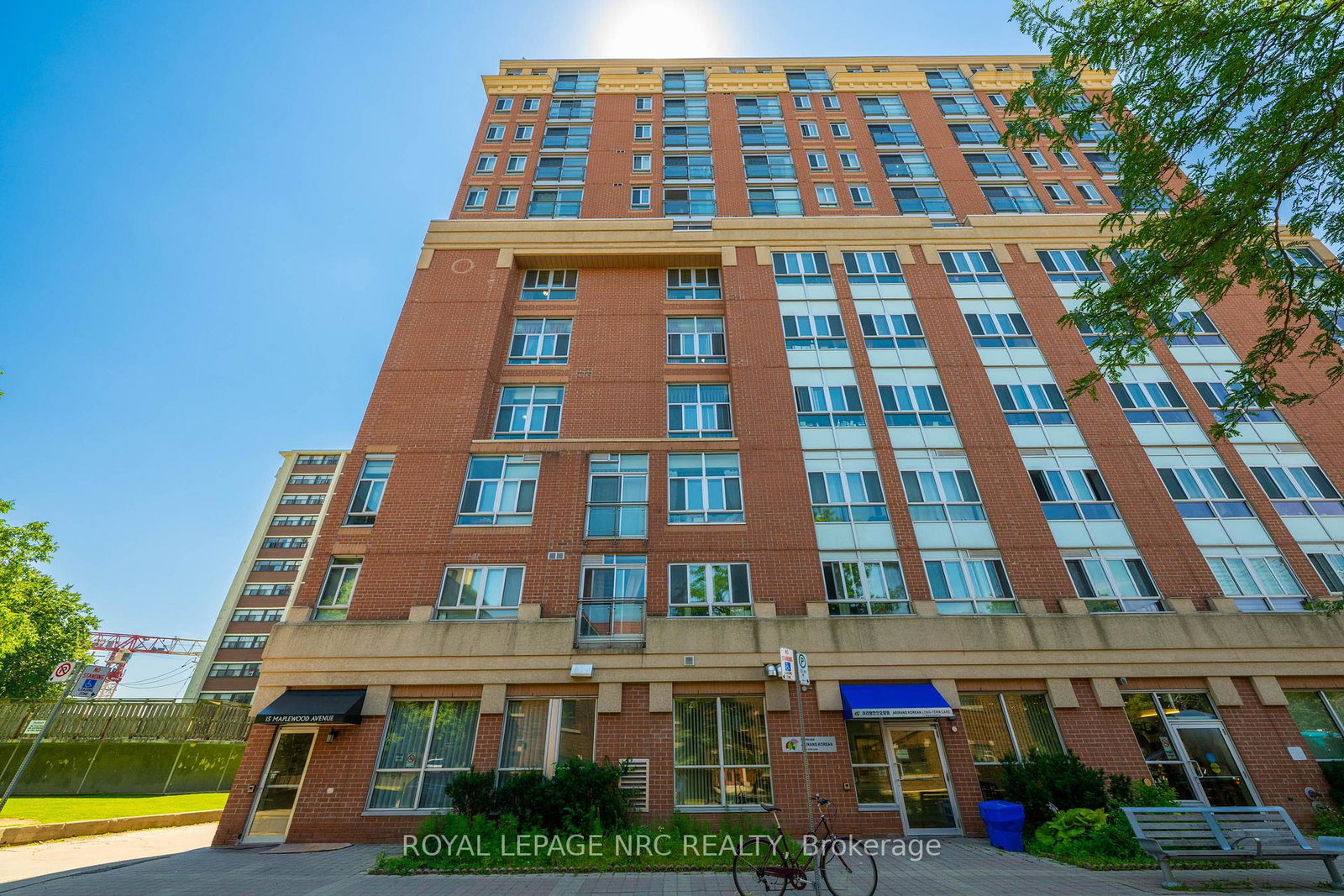 15-maplewood-avenue-toronto-toronto-ontario-c13569798