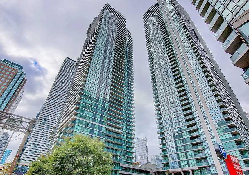 18-harbour-street-toronto-toronto-ontario-c13569818