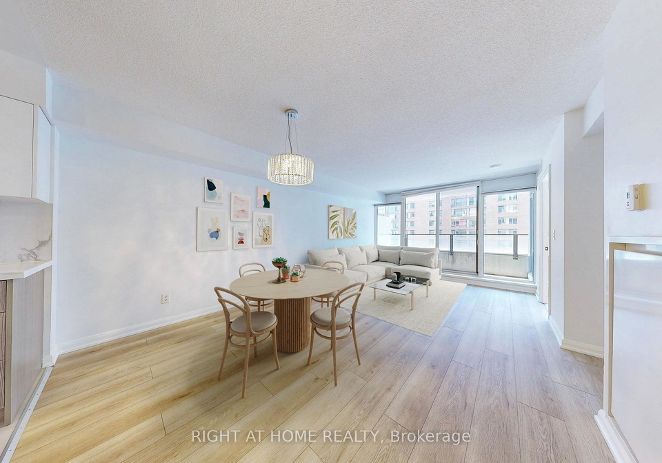 111-elizabeth-street-toronto-toronto-ontario-c13569820